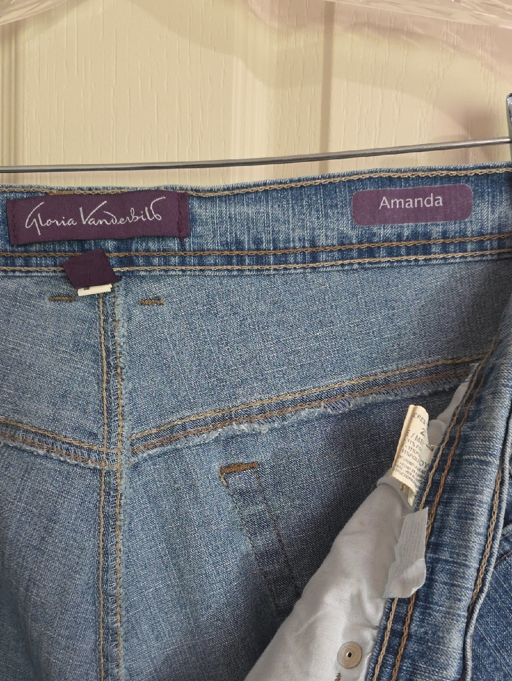 Gloria Vanderbilt Amanda Light Blue High-Rise Jeans